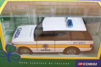 RANGE ROVER: A fleet of Range Rover Police cars. Boxed 'ROAD SERVICES OF IRELAND, Range Rover - Garda' (TY82801) Police Car & Vanguards metallic dark blue POLICE Range Rover in Cambridge Police livery - 5