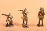 WWI: A collection of Australian Light Horse all metal figurines by KING & COUNTRY. Australian Flag Bearer, Australian Standing Firing Rifle & Australian Kneeling Firing Rifle - 4