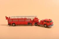 TOMICA: A 1979 tomica AMERICAN LAFRANCE TRACTOR AERIAL truck (NO.L10)