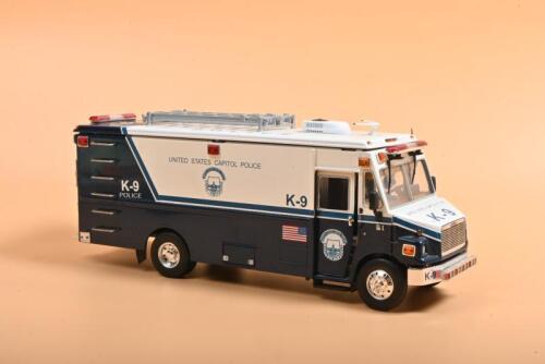 FREIGHTLINER: A 1:32 scale diecast Freightliner K-9 POLICE Unit by Unique Replicas