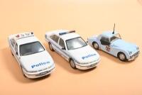 AUSTRALIAN POLICE CARS: A collection of 1:43 scale Australian Police cars by PARADISE GARAGE based on the VR Holden Commodore. N.S.W, VIC, W.A Police cars - 2