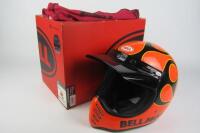 BELL MOTO 3 : A hand painted Bell Moto 3 Orange Classic Motorcycle helmet. - 2