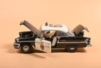 CHEVROLET: A 1:24 scale Franklin Mint 1955 Chevrolet Bel Air in 'POLICE CHIEF' livery - 4