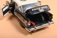 CHEVROLET: A 1:24 scale Franklin Mint 1955 Chevrolet Bel Air in 'POLICE CHIEF' livery - 6