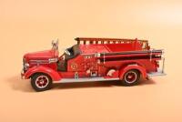 FRANKLIN MINT: A 1948 MACK Fire Truck in 1:32 scale by Franklin Mint - 3