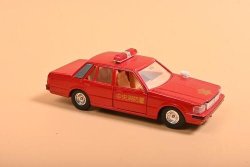 TOMICA DANDY: A 1:43 scale Tomica DANDY TOYOTA CROWN Fire Chief car