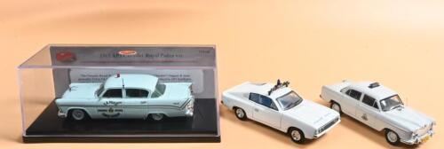 AUSTRALIAN POLICE CARS: A collection of 1:43 scale Australian Police cars by various model manufacturers. TRAX 1961 AP3 Chrysler Royal Police car (TRR106) in 'S.A. POLICE TRAFFIC DIVISION' livery & TRAX Chrysler Valiant (8018), 'HIGHWAY PATROL' livery