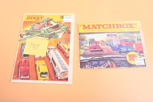 DINKY/MATCHBOX: Two 1969 model all colour catalogues from Dinky (No.5) and Matchbox (Second Edition)