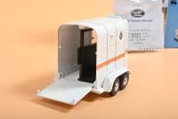 FORD TRANSIT: Three 1:43 scale Lledo Vanguards scale models. FORD TRANSIT MKI VAN in 'LANCASHIRE CONSTABULARY SECTION VAN' livery (VA06610), numbered '3724'/4,100 & Horse Trailer - 5