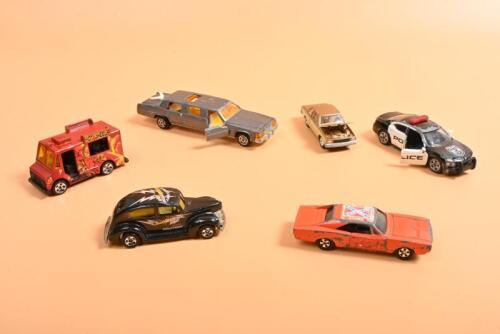 AMERICAN CARS: A collection of American car diecast models by various model manufacturers. MAJORETTE LIMOUSINE & Chevy Malibu
