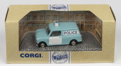 MORRIS MINI: A Corgi 1:43 scale Morris Mini Van (96951) in 'POLICE' livery
