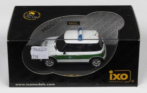 MINI COOPER: A ixo MODELS 1:43 scale MINI COOPER POLIZEI (German Police ) 2002 (MOC057)