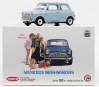 MORRIS MINI MINOR: A KYOSHO 1:18 scale Morris Mini-Minor in light blue (No.08105BL)