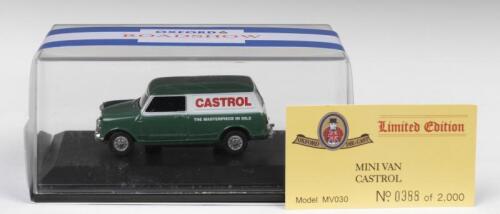 MINI VAN: A Limited Edition OXFORD ROADSHOW 1:43 scale Morris Mini Van in 'CASTROL' livery (MV030). Numbered '0388' of 2,000