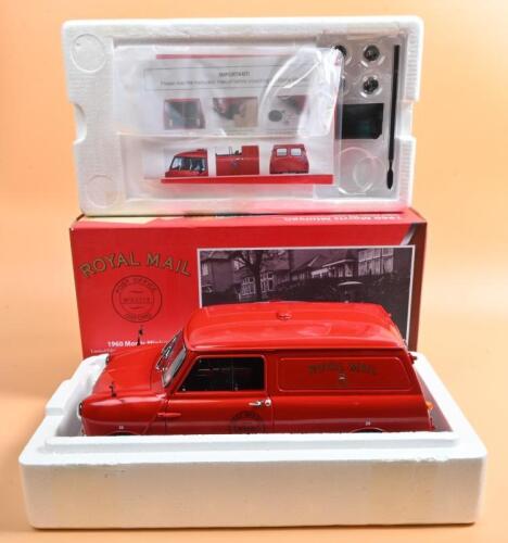 MORRIS MINIVAN: A Limited Edition Sun Star 1:12 scale 1960 Morris Minivan in 'ROYAL MAIL' livery (Item no. 5316)
