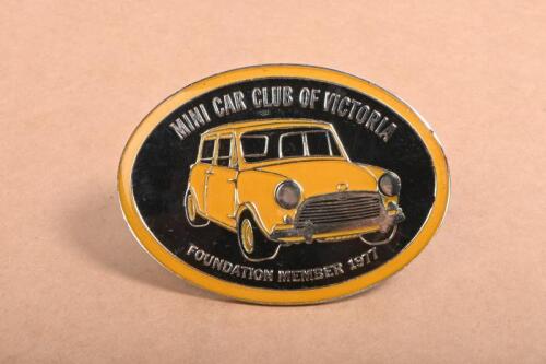MINI CLUB: An oval 'MINI CAR CLUB OF VICTORIA - FOUNDATION MEMBER 1977' metal grill badge, 10cm wide