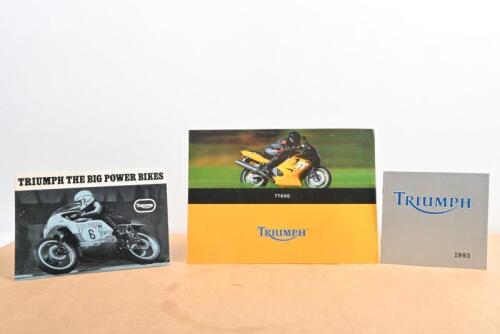 TRIUMPH: Three Triumph items including a Triumph TT600 brochure, a 1972 range brochure and a Triumph 1993 range catalogue