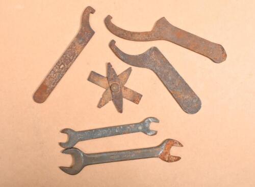 TOOLS: A group of 6 various motorcycle related tools including two spanners and three hook spanners