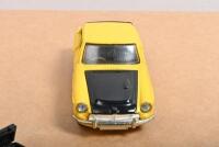 CORGI: A Corgi MGC GT "Competition Model" (345). Yellow with black bonnet - 4